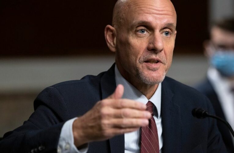 White House threatens Hahn’s job over vaccine approval