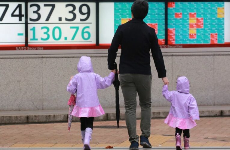 World shares edge higher as hopes turn to stimulus, vaccines