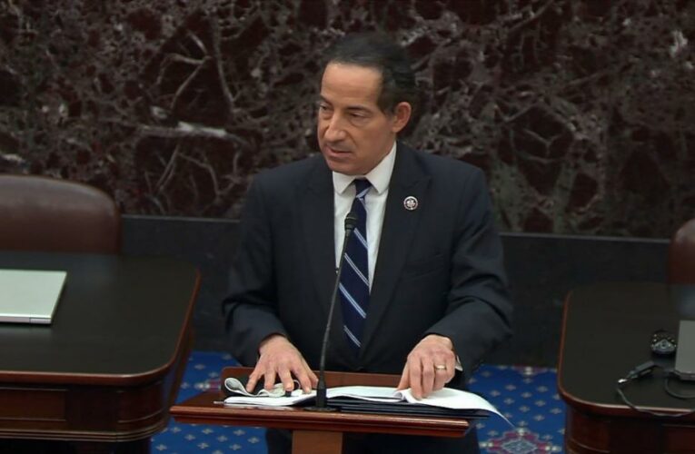 Watch House deliver Trump impeachment article to Senate