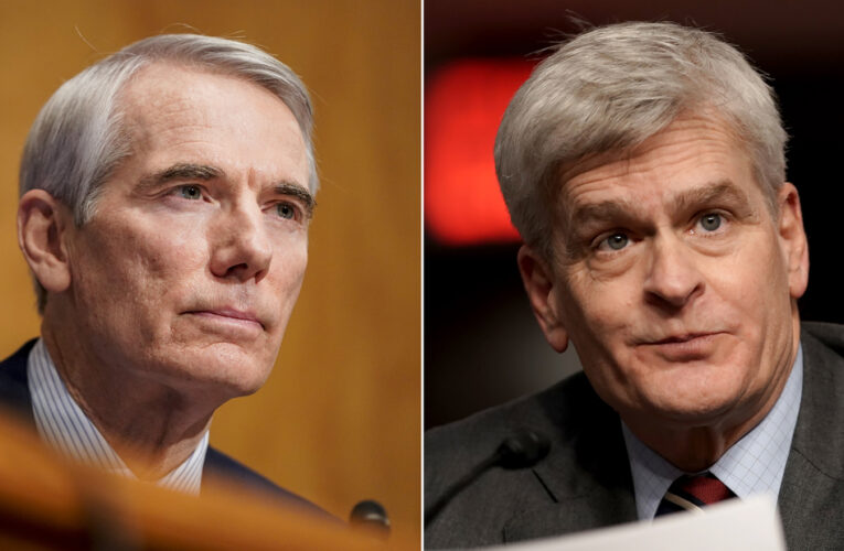 Two GOP senators vow to keep open mind in impeachment trial