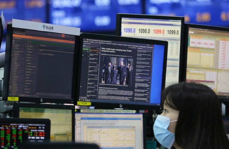 Asian stocks sink after China coronavirus resurgence