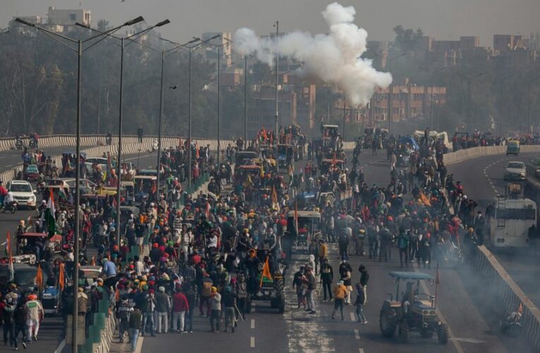 Farmers back at protest camp after deep challenge to PM Modi