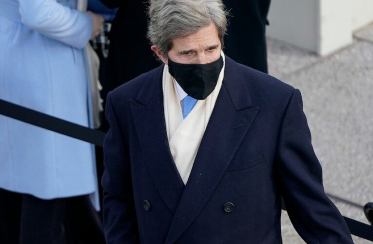 Kerry aims to talk US back into a lead role in climate fight