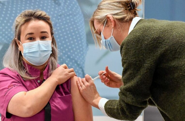 Dutch begin COVID-19 vaccinations; last EU nation to do so