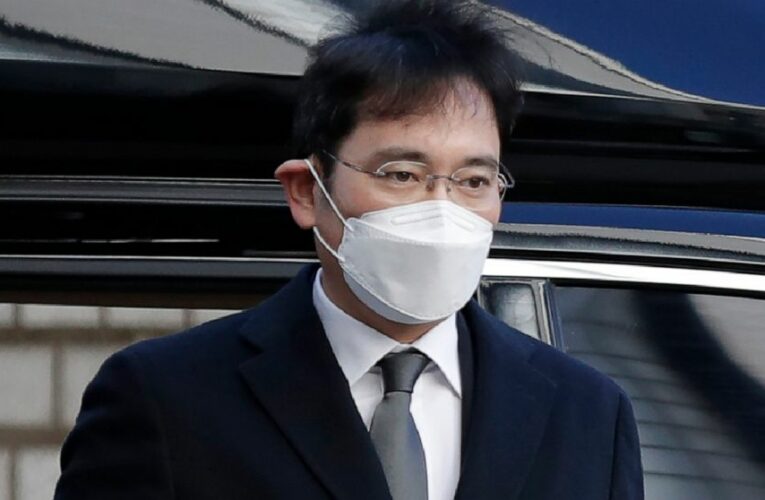 Samsung scion Lee won’t appeal prison sentence for bribery