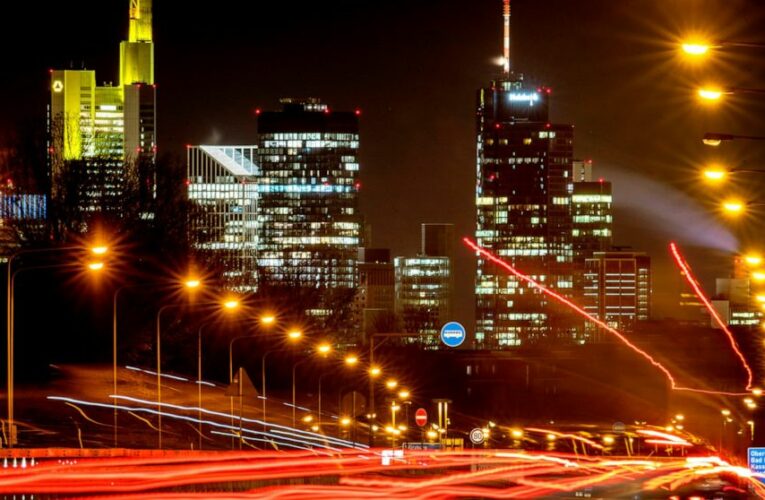 European car sales suffer worst plunge ever in pandemic