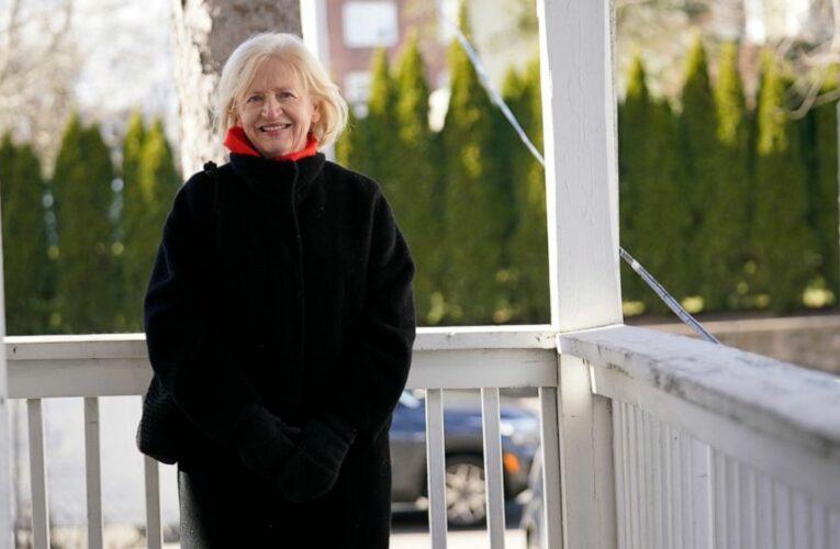 Fleeing New Yorkers squeeze surrounding housing markets