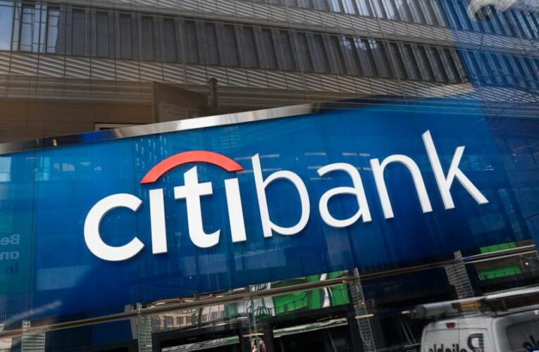 Citigroup 4Q profit down 7%, revenue drops by 10%
