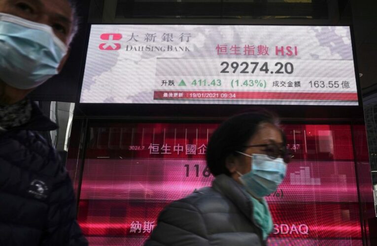 Wall Street’s momentum swings back as stocks, yields tick up