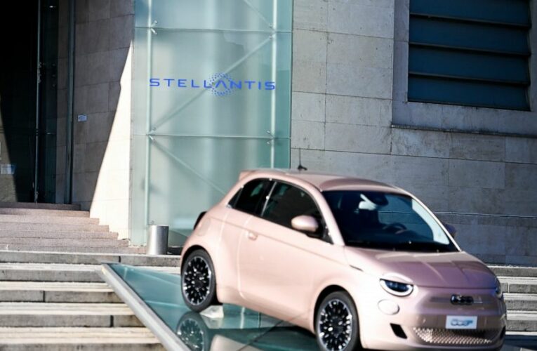 Carmaker Stellantis shares jump in Milan, Paris on first day