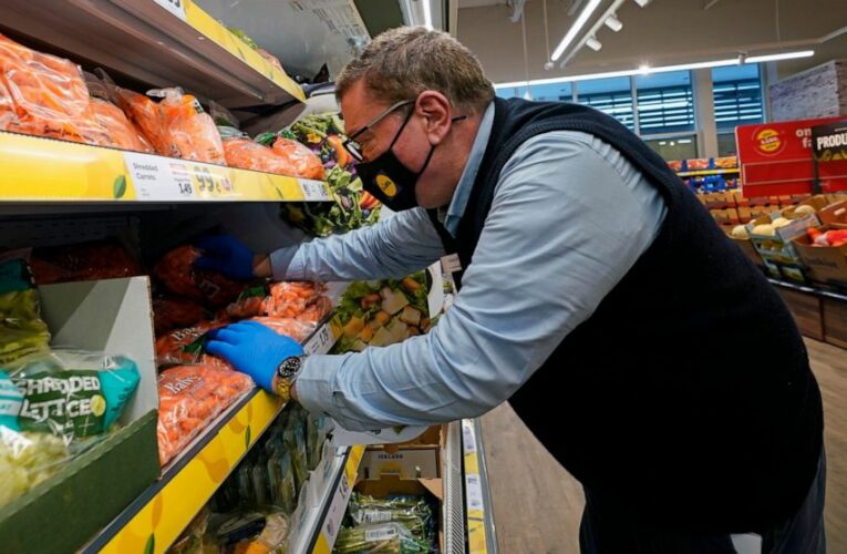 Vaccine delays leave grocery workers feeling expendable