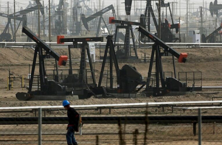 California lawmakers propose ban on fracking by 2027