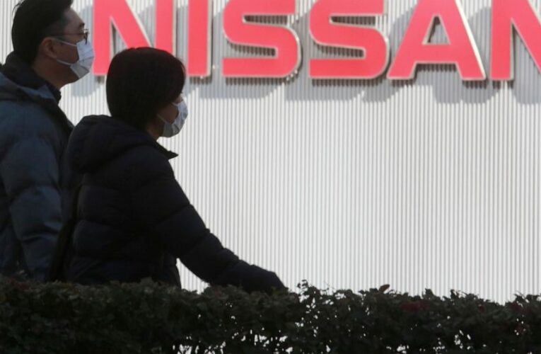 Nissan stays in red ink amid pandemic, Japan criminal trial