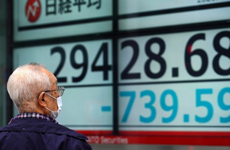 Stocks mostly higher as tech rise; bond yields decline