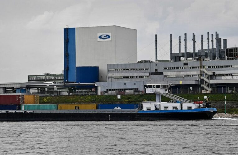 Ford to spend $1B to switch German factory to electric cars