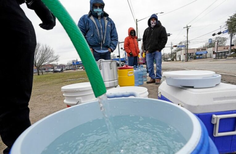 Some electricity restored in Texas, but water woes grow