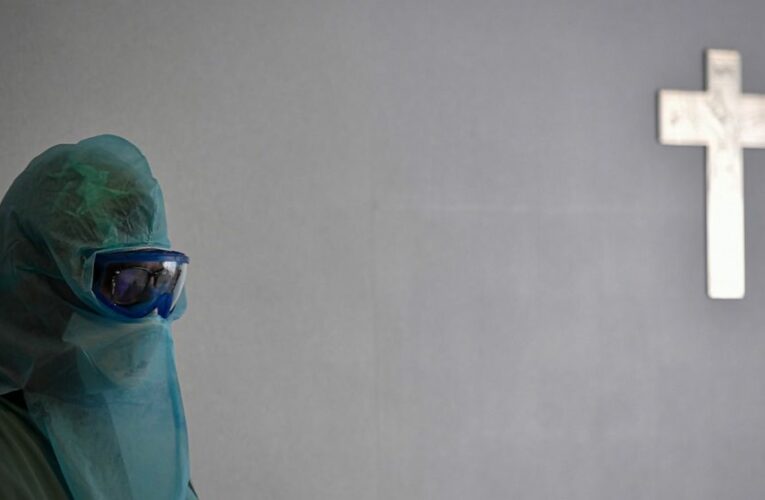 The Latest: San Francisco sues own district to open schools