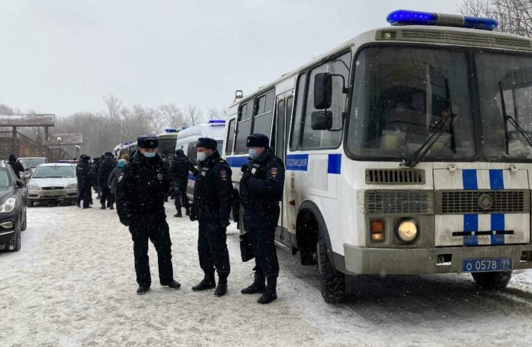 200 opposition activists detained at democratic forum in Moscow. Russian authorities says they were breaking Covid-19 protocol