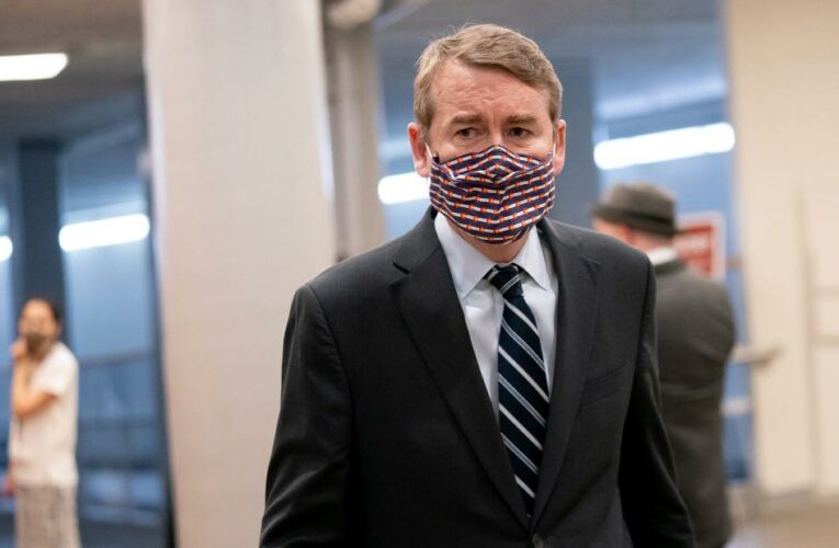 Colorado senator calls for gun reform in powerful speech