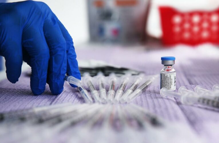 US sets new daily record for number of vaccines administered, White House says