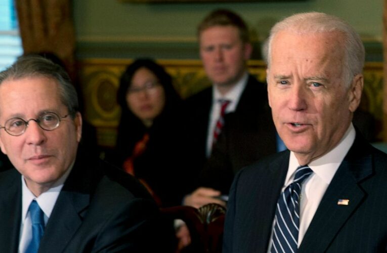 Biden taps Gene Sperling to oversee COVID-19 relief package