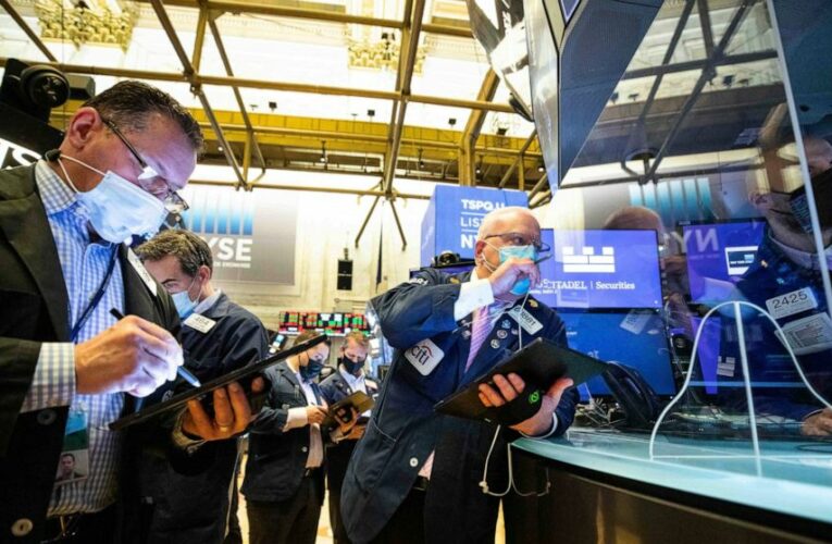 Asian shares advance despite Wall Street retreat