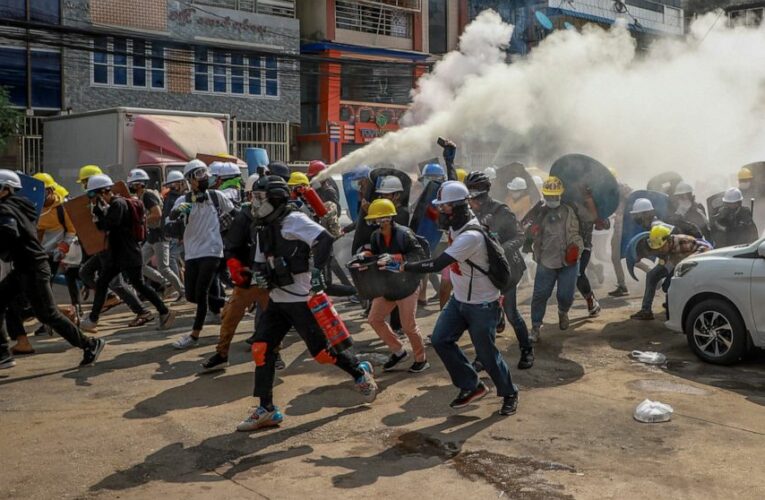 Escalating violence ups pressure for Myanmar sanctions