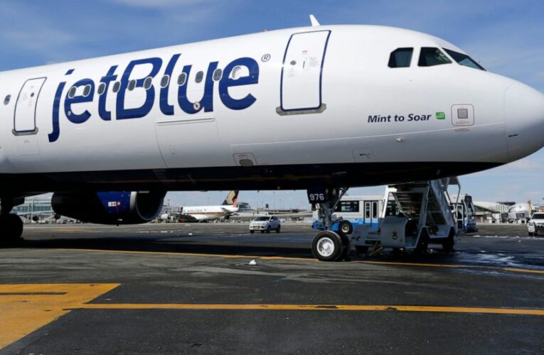 JetBlue considers whether to leave NYC and move to Florida