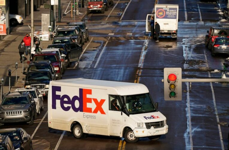 FedEx’s profit nearly triples as online shopping grows