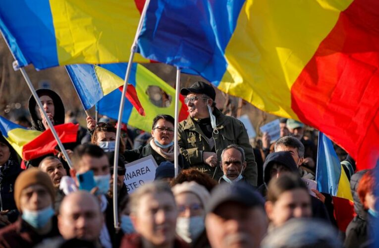 3,000 at Romania anti-vaccination protest amid COVID-19 rise