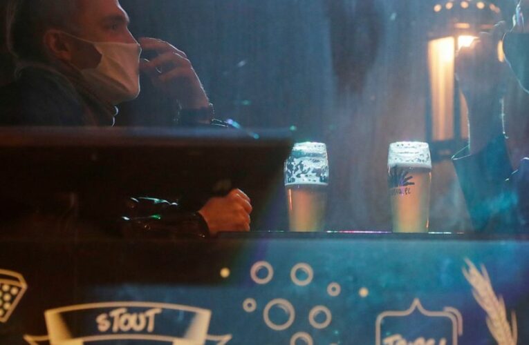 Some Poles flout virus rules as harder lockdown takes effect