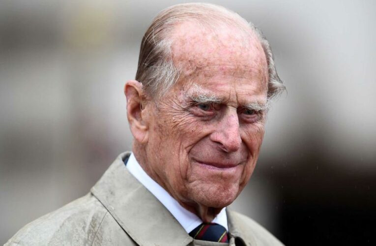 Queen Elizabeth says goodbye to Prince Philip at intimate funeral