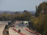 Bomb disposal team shut down the M20 after police chase