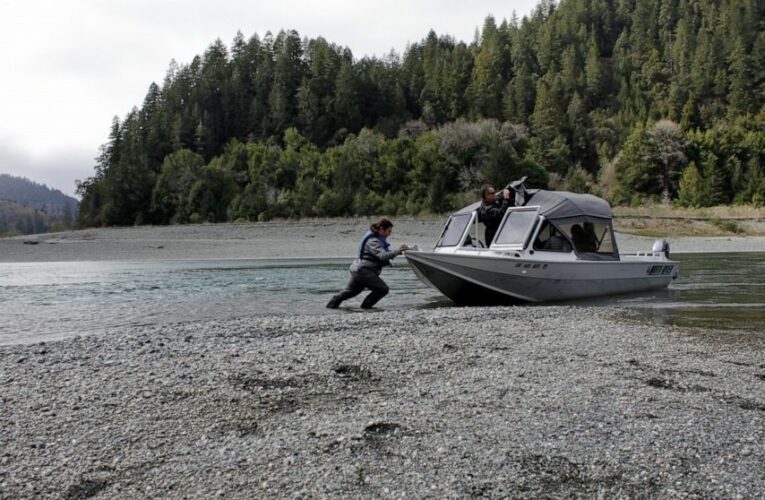 Tensions rise in water battle along Oregon-California line