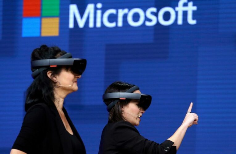 Microsoft wins $22 billion deal making headsets for US Army