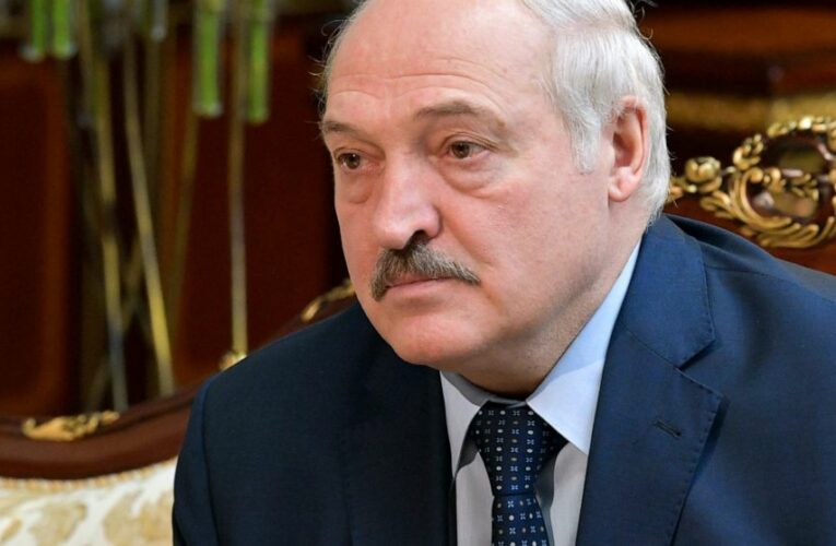 Belarus leader heads to Moscow for talks on closer ties