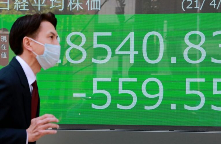 World shares mixed as earnings take center stage
