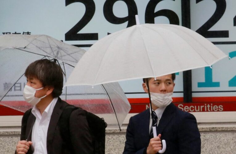 Asian stock markets advance after new Wall St high