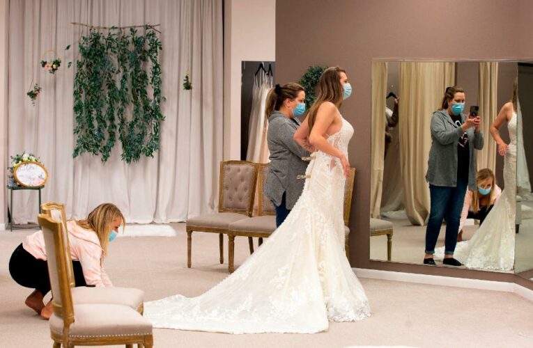 What to know before you plan or attend a wedding, whether you’re vaccinated or not