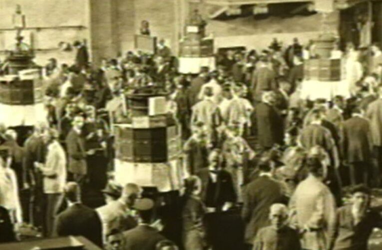 The US eyes possible ‘Roaring ’20s’ recovery