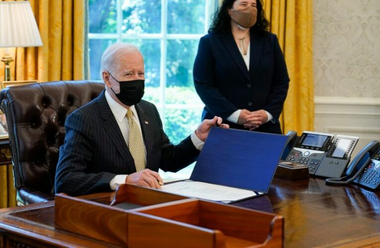 Biden touts applications to $28.6B restaurant relief program