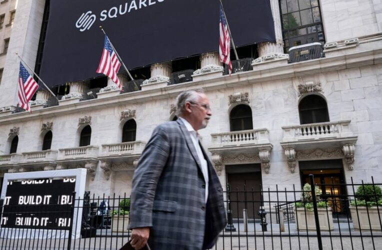 Asian shares advance as investors await US growth data