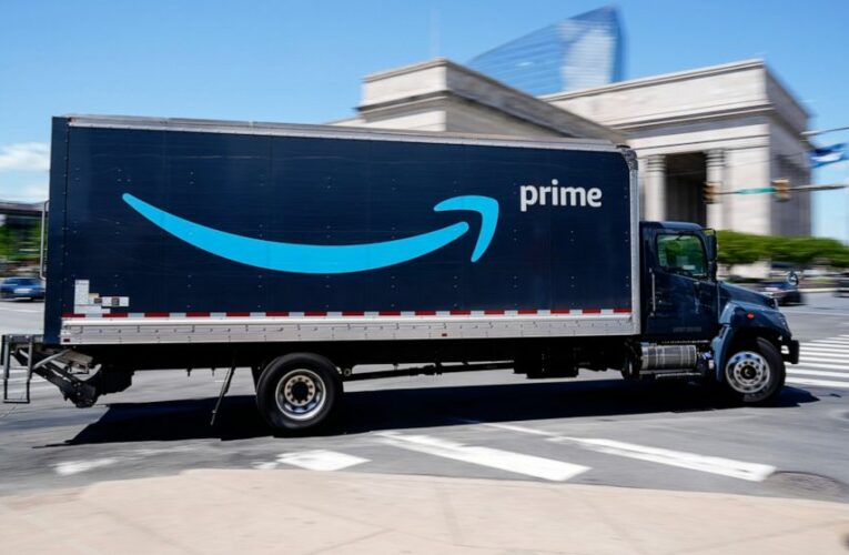 Amazon seeks to hire 75,000; offers $100 to vaccinated hires