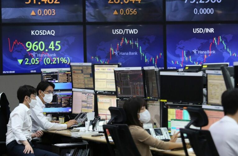 Stocks little changed; Walmart rises on online sales