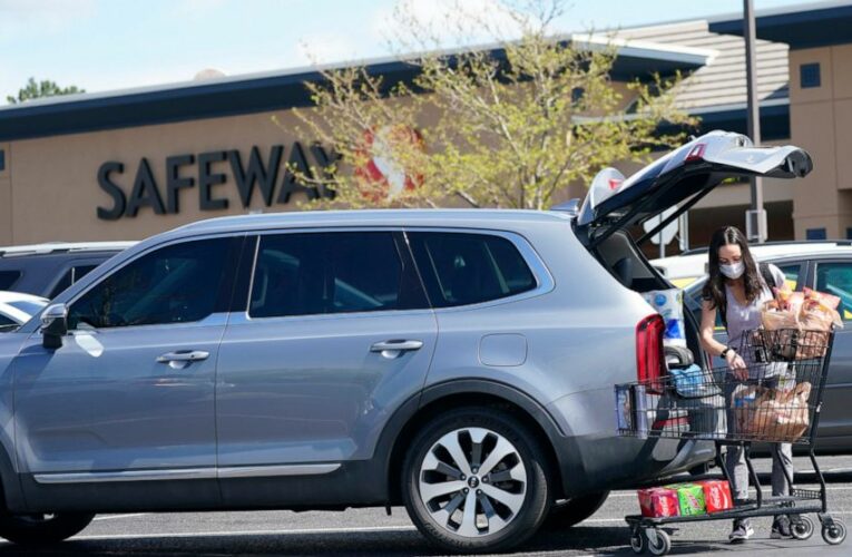 Nervous workers struggle to adjust to new mask policies