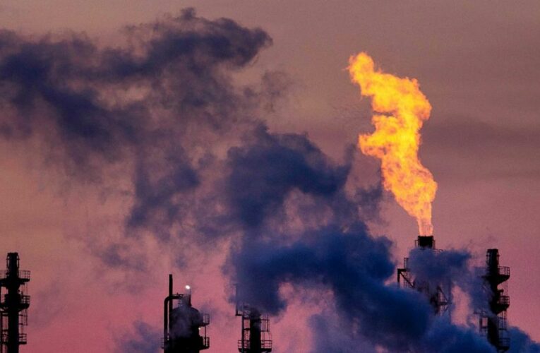 Researchers: Climate pledges see world closing on Paris goal