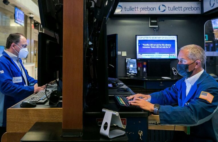 Asian shares mixed after strong earnings, data lift Wall St