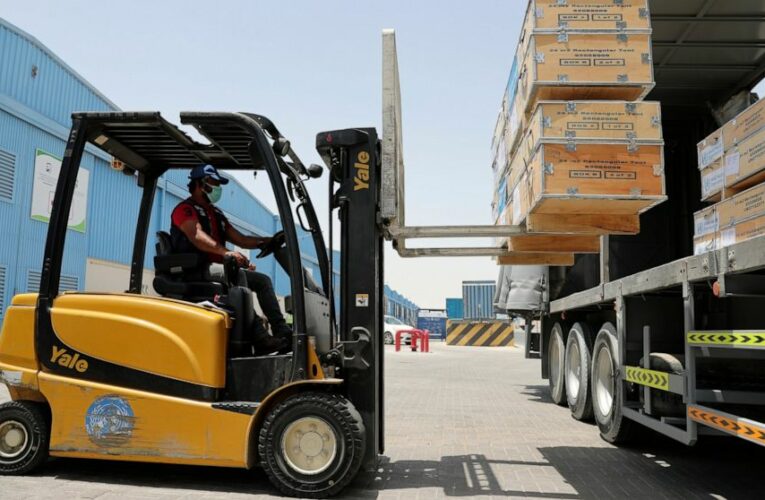 Long-haul carrier Emirates to ship aid for free into India