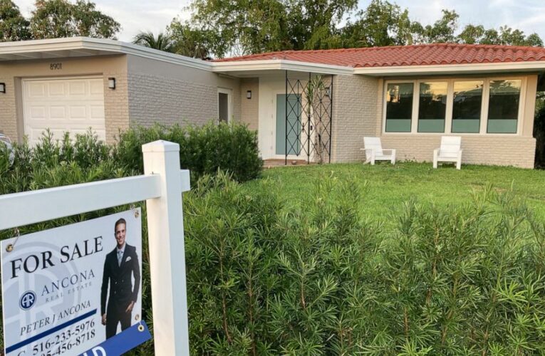 US average mortgage rates rise; 30-year loan at 3%