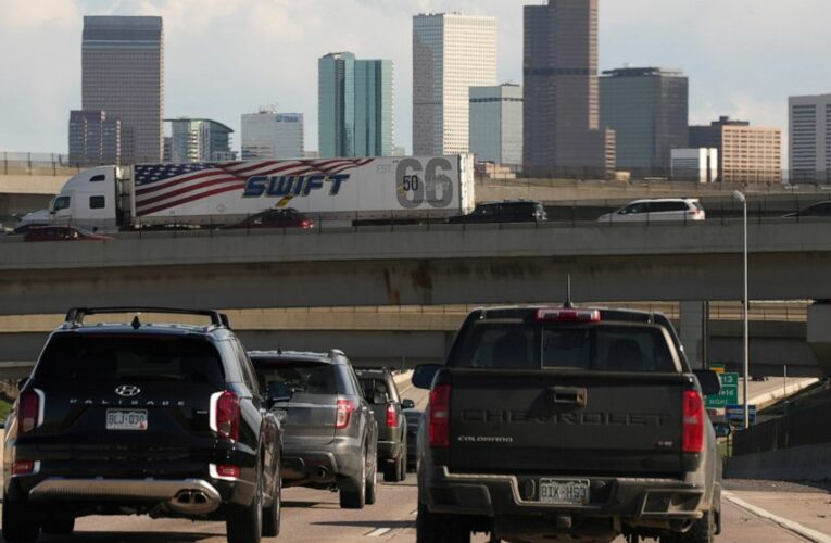 Travel numbers climb as Americans hit the road for holiday